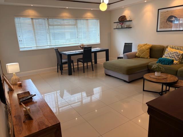 To Let 2 Bedroom Property for Rent in Three Anchor Bay Western Cape